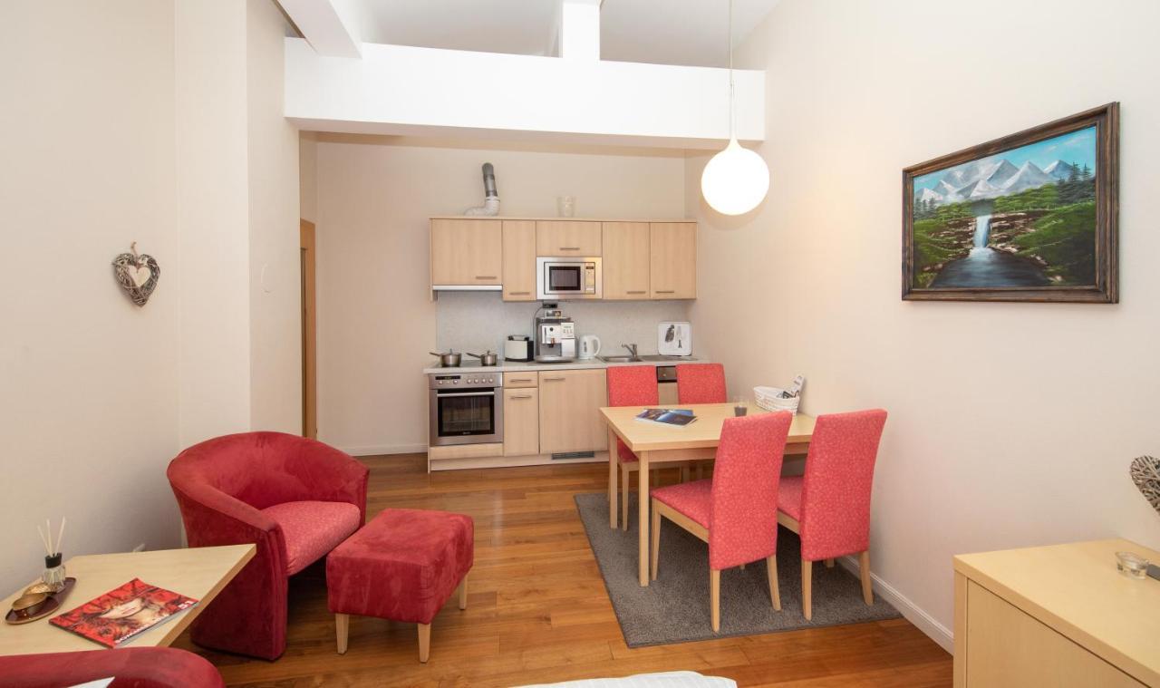 Arabella Golf- Und Ski-Appartement ツェル アム ゼー エクステリア 写真